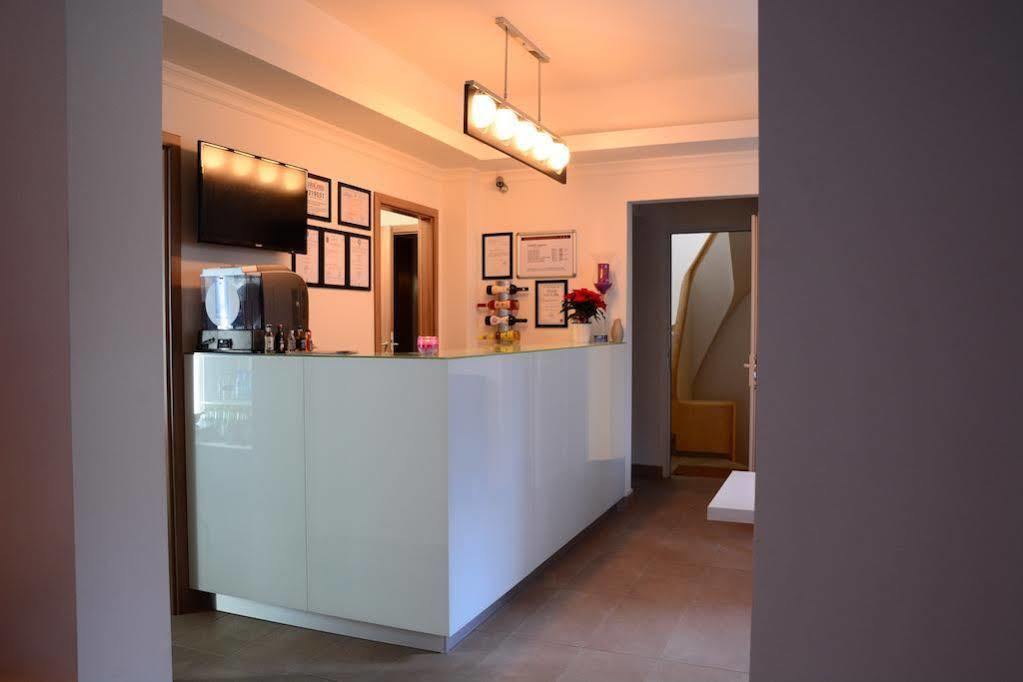 Eden Boutique Accommodation Bucharest Exterior photo